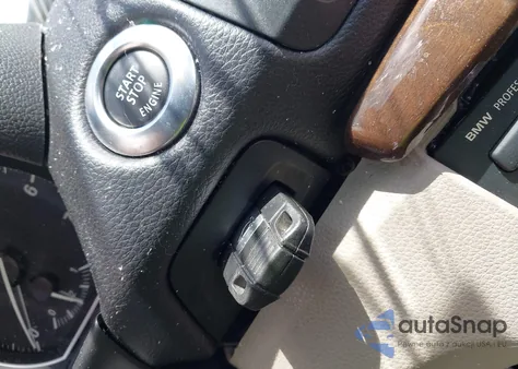 2011 BMW 128I z USA, uszkodzony, nr VIN WBAUN1C54BVH83426